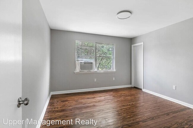Building Photo - 1 br, 1 bath Apartment - 1709 - 1711 St. A...
