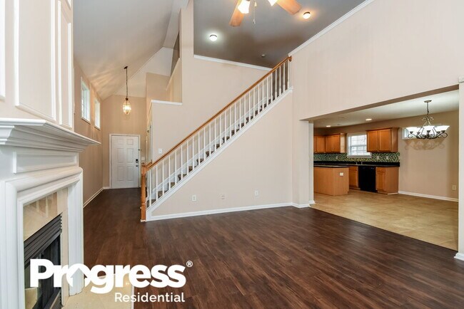 Foto del edificio - 2250 Highland Gate Dr