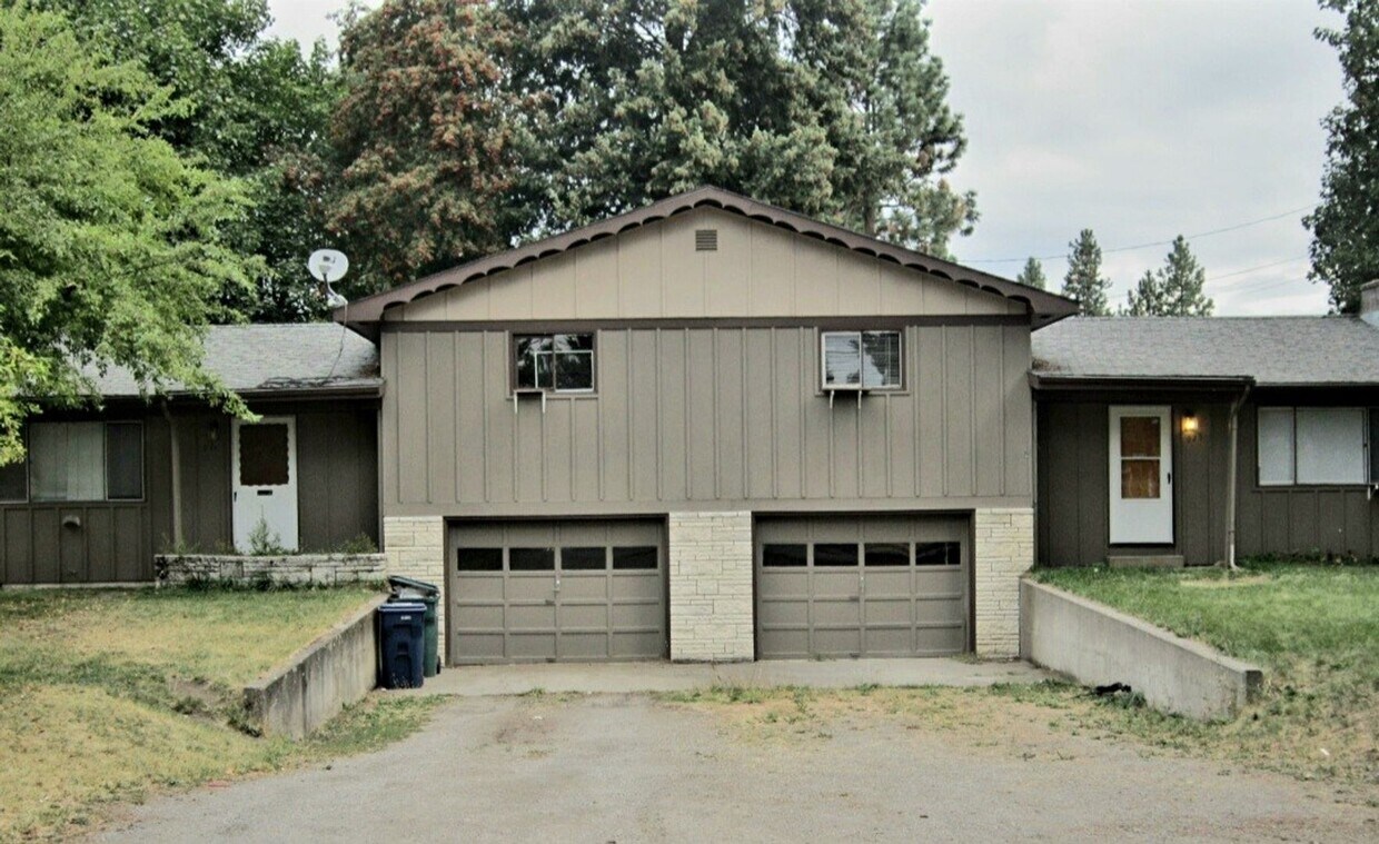 Primary Photo - 925 - 927 W Emma Ave