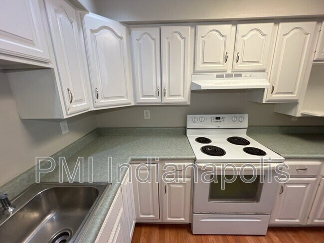 Foto del edificio - 1688 Hannibal St