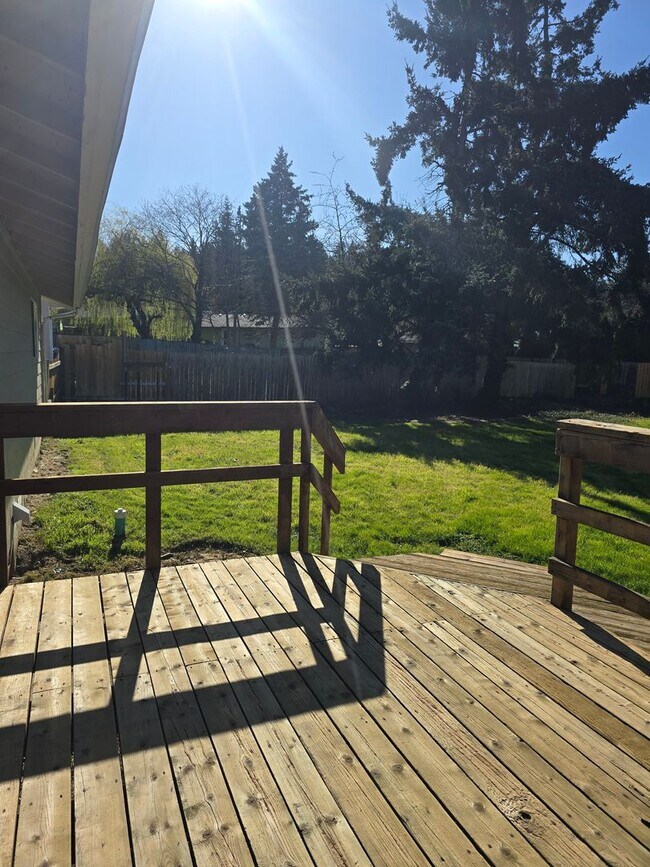 Foto del edificio - Newly renovated 3 bedroom rambler