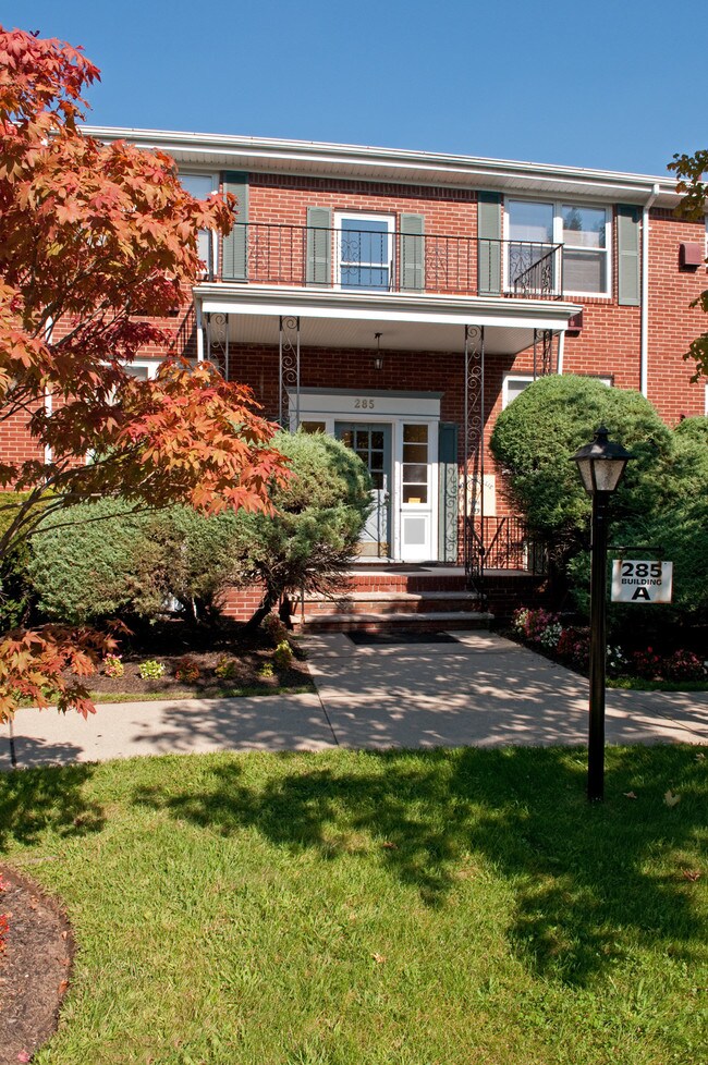 Lafayette Gardens Apartments Hawthorne, NJ