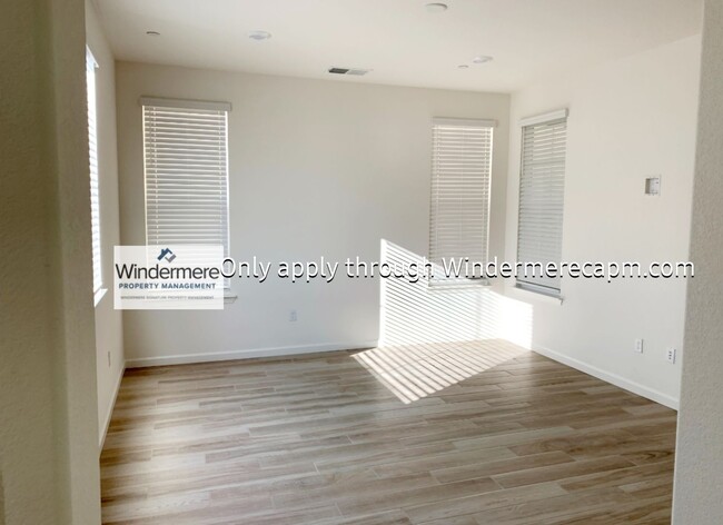 Foto del edificio - Cozy Roseville Home For Rent - Available Now!