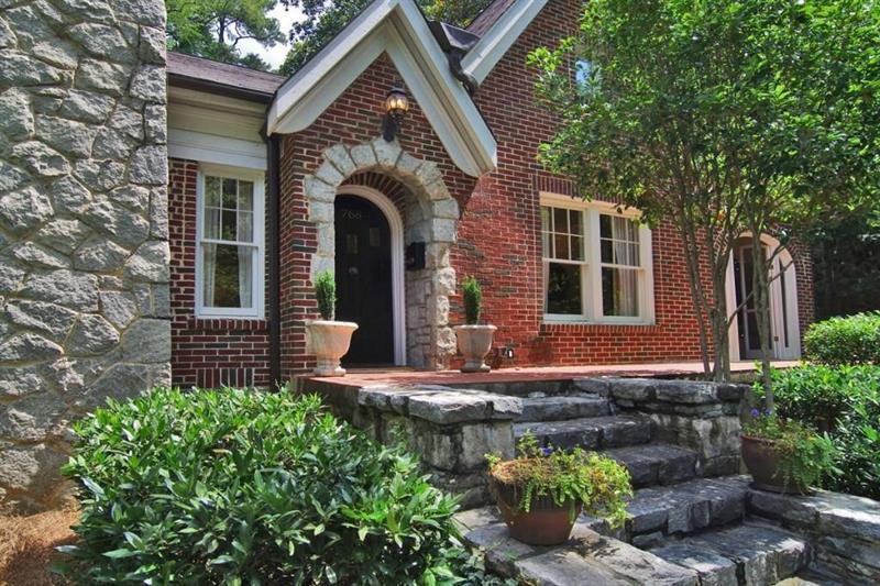 Foto principal - 768 Brookridge Dr NE