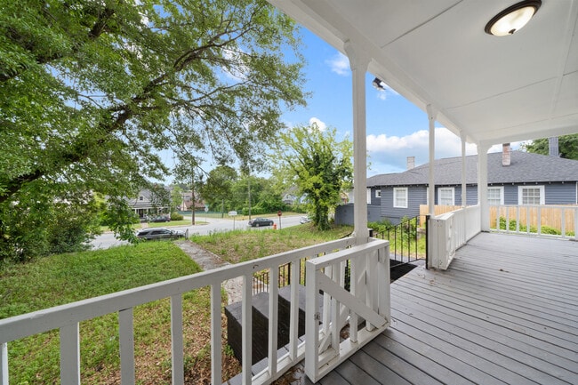 Foto del edificio - 608 Monroe St