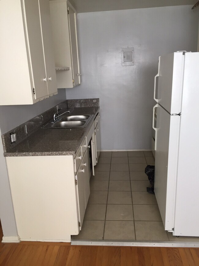 Building Photo - 1311 Berkeley St