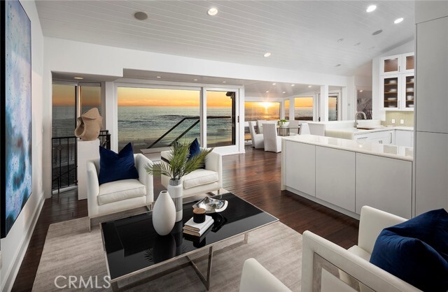Building Photo - 2800 Ocean Front