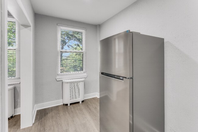 Photo - 49 E Cliveden St Apartment