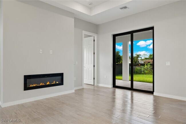 Building Photo - 4713 6th St W