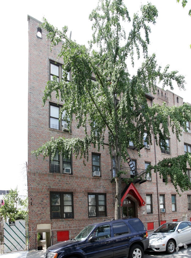 Building Photo - 214 Gelston Ave