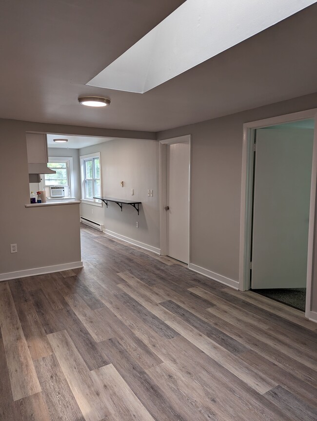 Building Photo - 44 Boston Post Rd