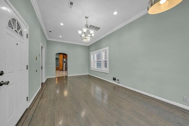 Foto del edificio - 2109 E 15th St