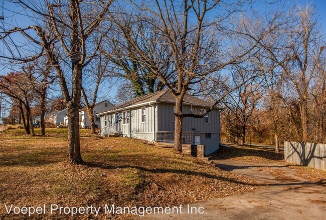 Building Photo - 3 br, 1.5 bath House - 42 E. 85th St.