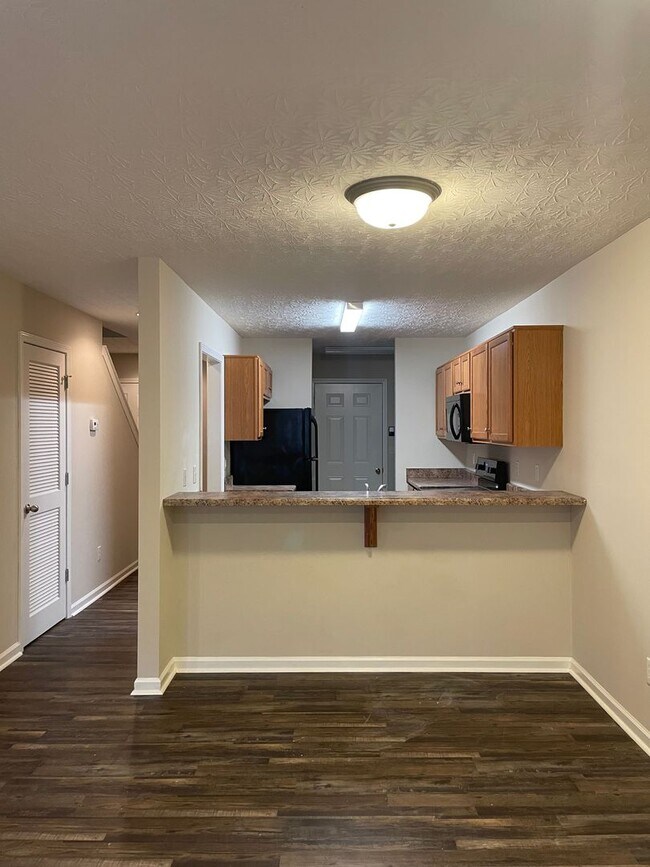 Foto del edificio - 407 Upper Stone Ave