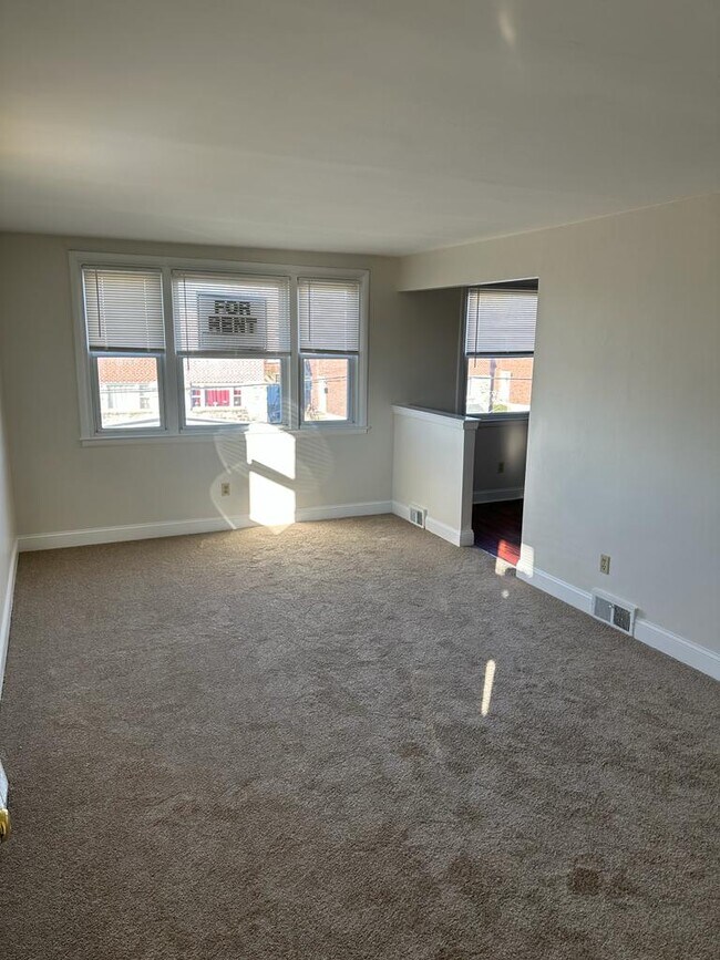 1975 Beyer Ave Unit 2nd Floor Apartment, Philadelphia, PA 19115