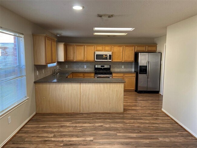 Building Photo - 22857 Lantern Hills Dr
