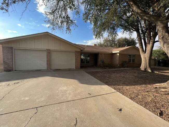 Building Photo - For Lease - 4631 Fountain Lane - Odessa TX