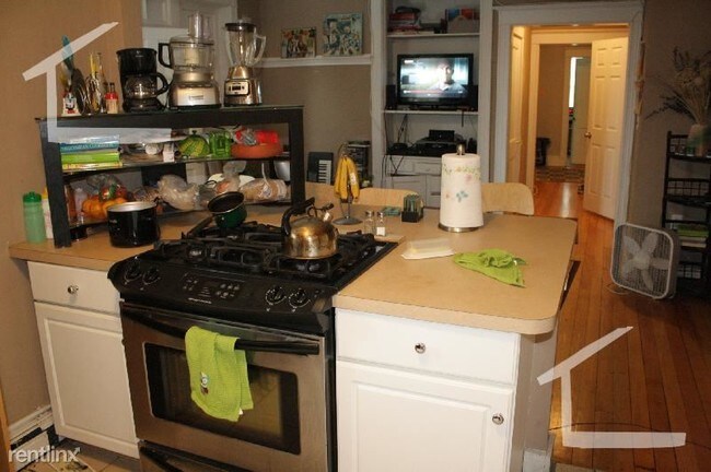 Foto del edificio - 42 Park Vale Ave