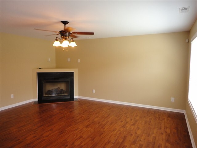 Foto del edificio - 2602 Tulip Poplar Circle