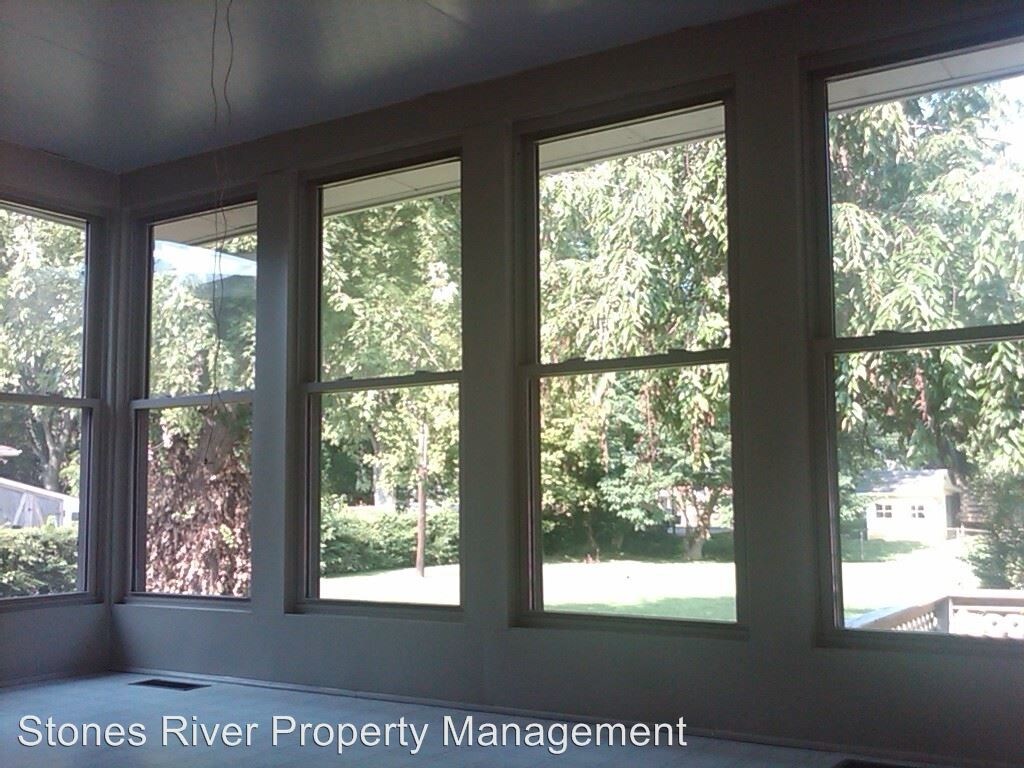 Building Photo - 1006 Walton Dr