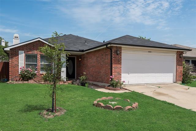 Building Photo - 2229 Bradford Pear Dr