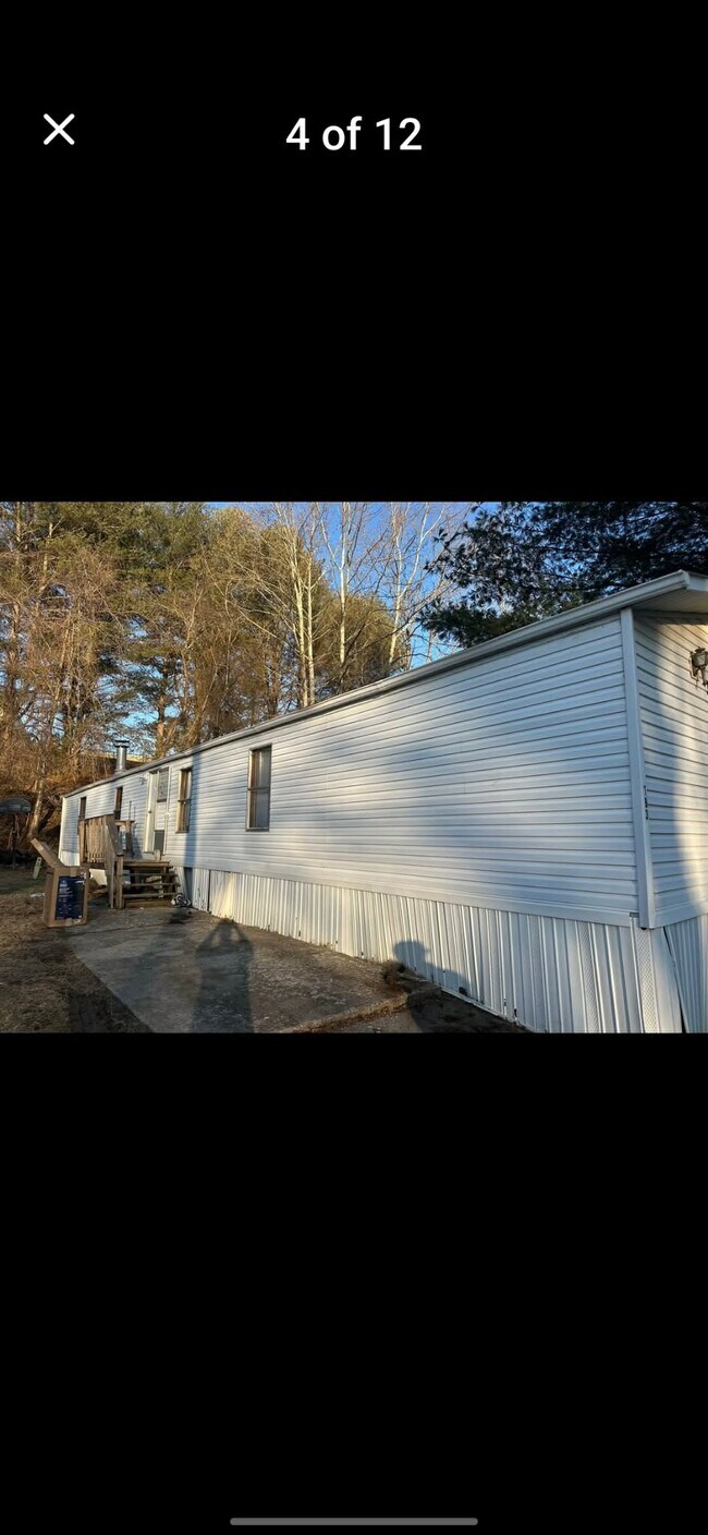 Foto del edificio - 183 Honaker Dr