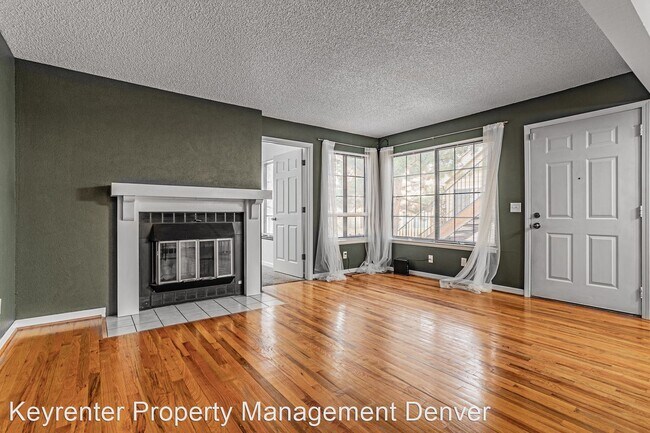 Building Photo - 2 br, 1 bath House - 4846 E Kentucky Ave #D