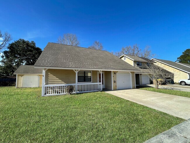 Building Photo - Coming Available!