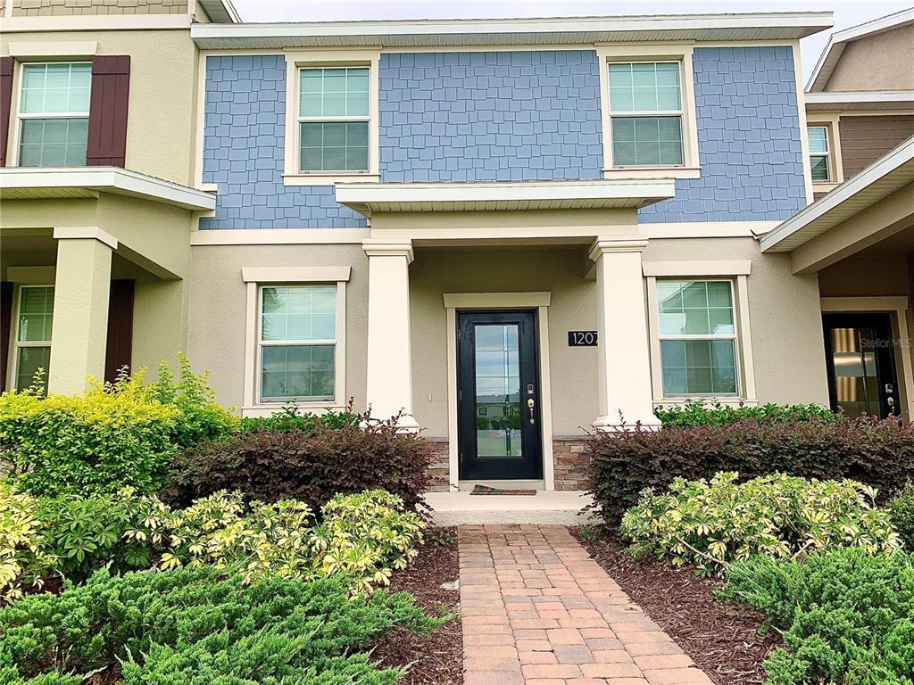 Foto principal - 12072 Sonnet Ave