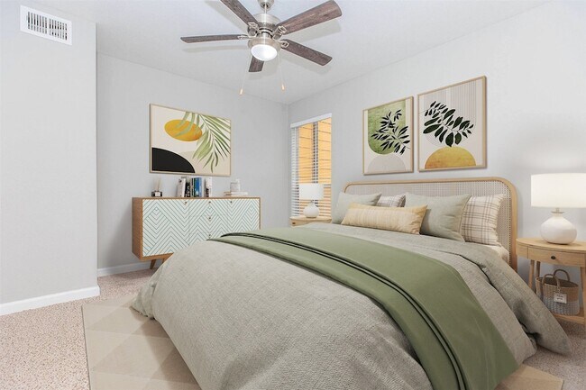 Foto del edificio - 21717 Inverness Forest Blvd