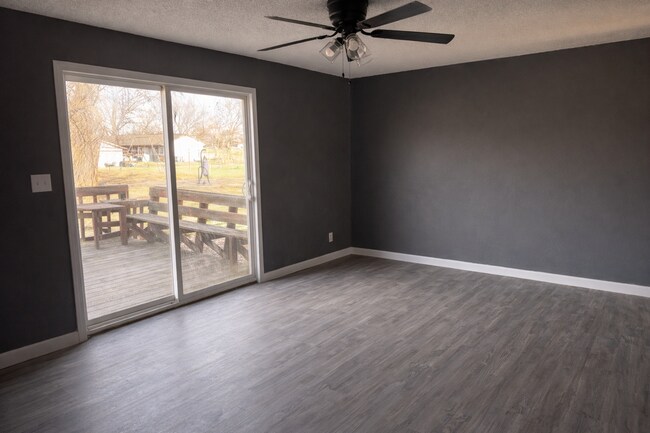 Foto del edificio - 15 O'Sage Ave