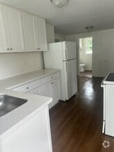 Building Photo - 326 Orr St