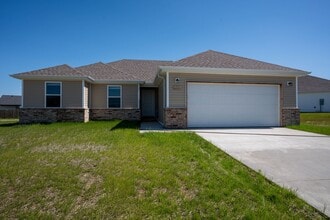 Building Photo - 1380 W Kay St