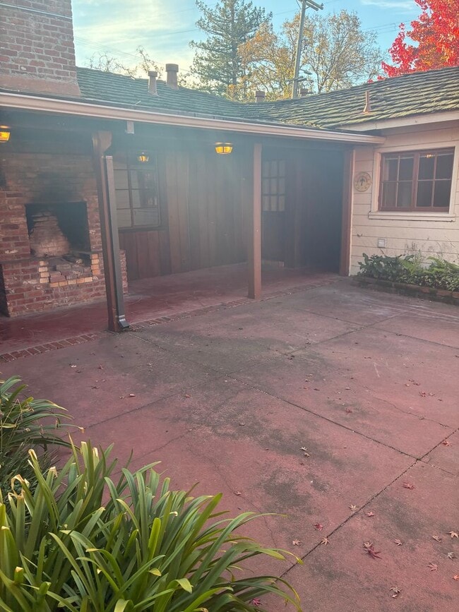 Foto del edificio - 1150 Stockbridge Ave