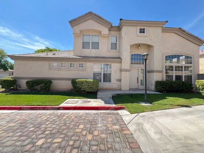 Foto del edificio - Wonderfully two-story single-family property