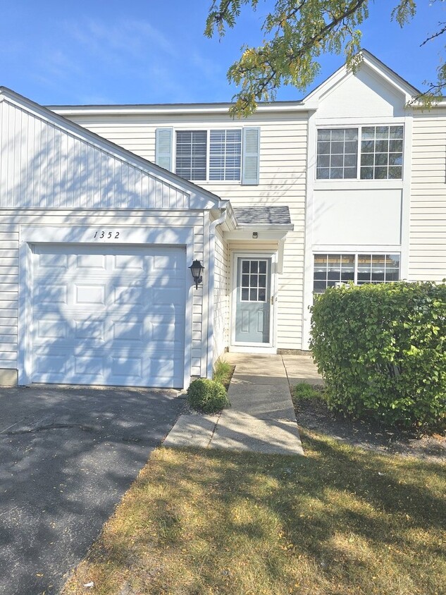 Primary Photo - 1352 Normantown Rd
