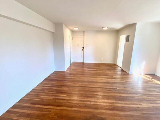 LR / DR - 2245 79th St