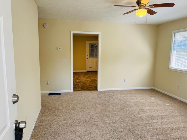 Foto del edificio - Great location! Close to Downtown Newnan, ...