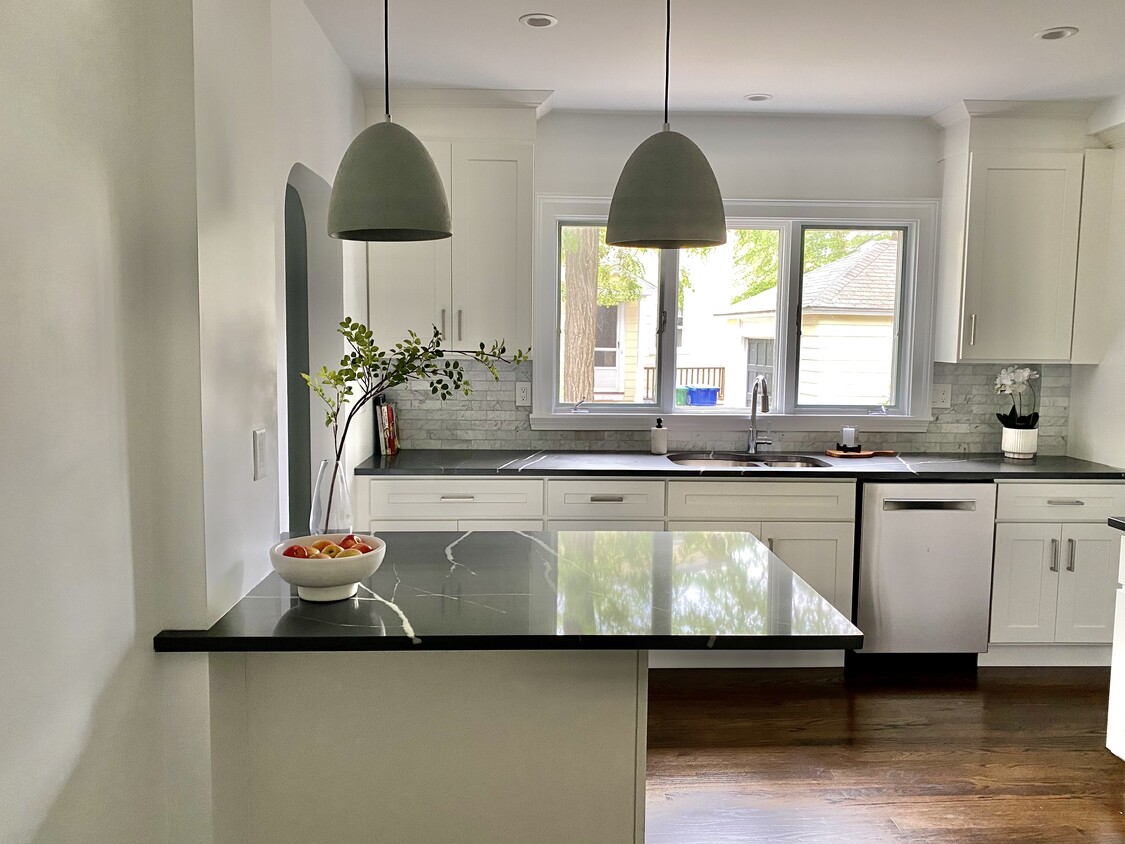 Kitchen - 53 Morton St