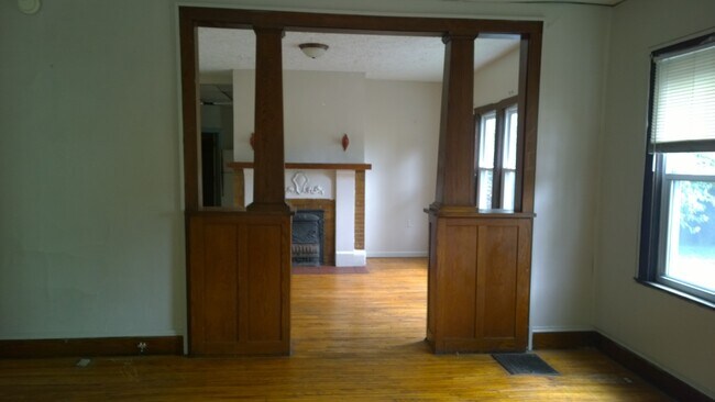 Foto del edificio - 612 N Washington St