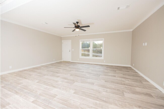 Foto del edificio - 520 Wright Dr