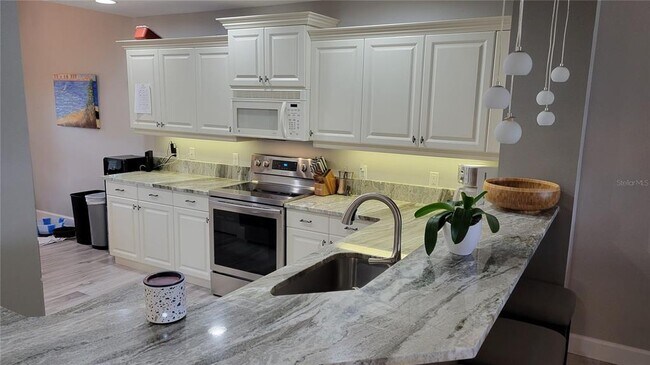 Building Photo - 5687 Key Largo Ct