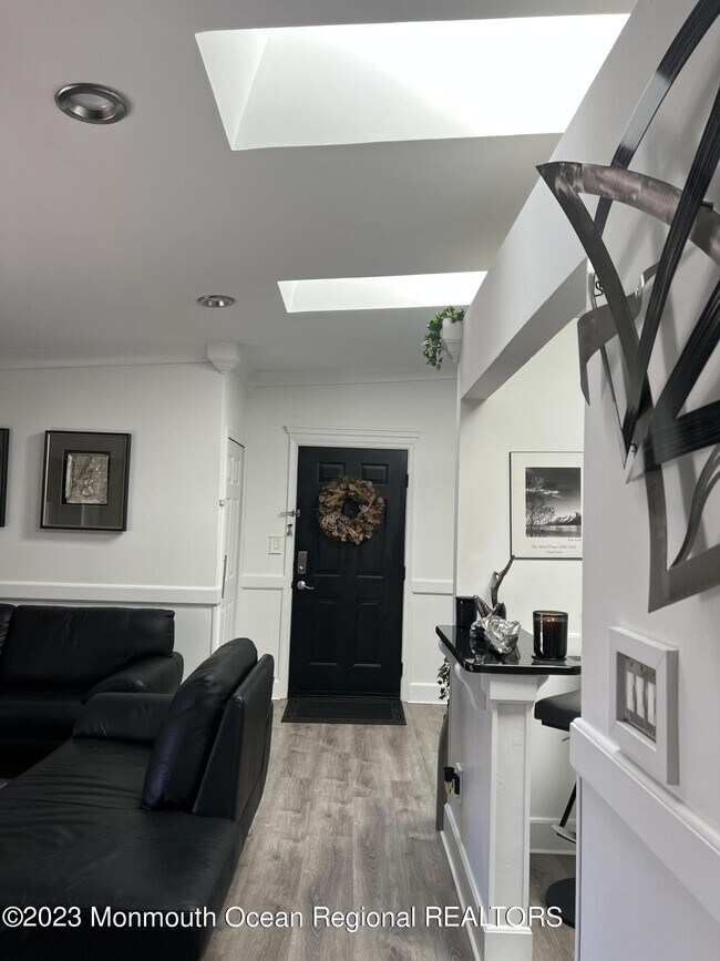 Building Photo - 155 Rachel Ct