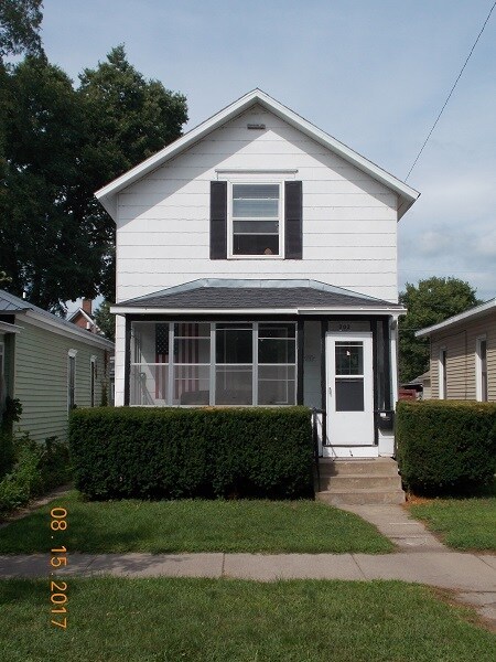 Foto principal - 202 E Sanborn St