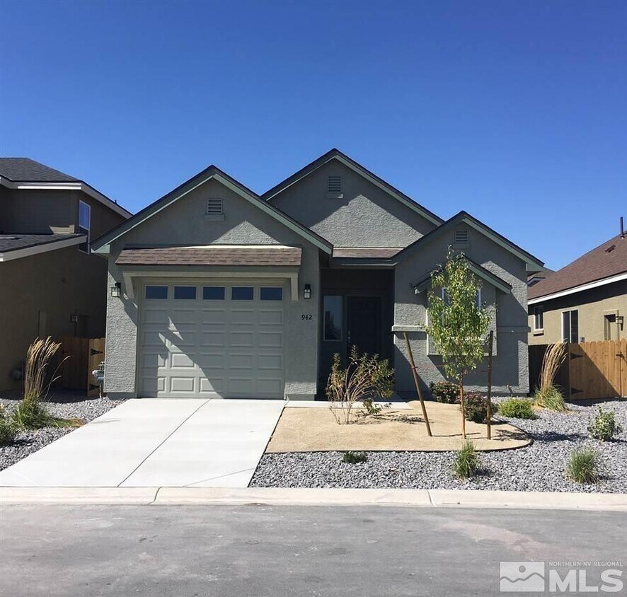 Primary Photo - 961 Marble Hills Cir