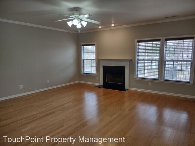 Foto del edificio - 4 br, 2.5 bath House - 2026 Durand Rd