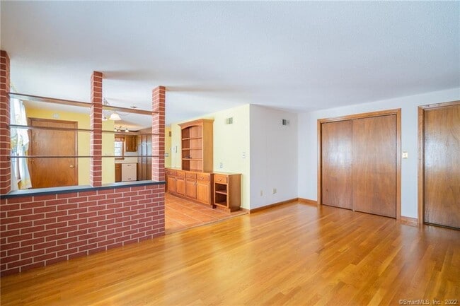 Building Photo - 82 Lancaster Rd