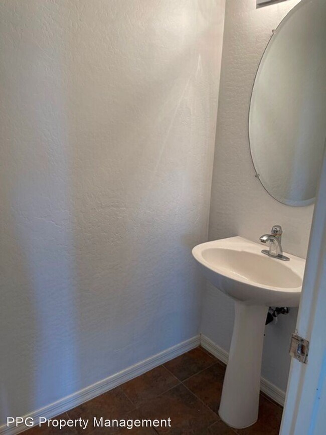 Foto del edificio - 4 br, 2.5 bath House - 23775 N Oasis Blvd