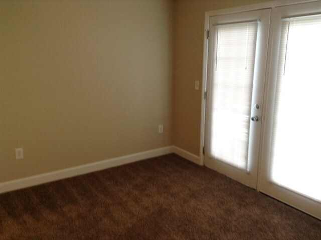 Building Photo - 6989 Salon Cir