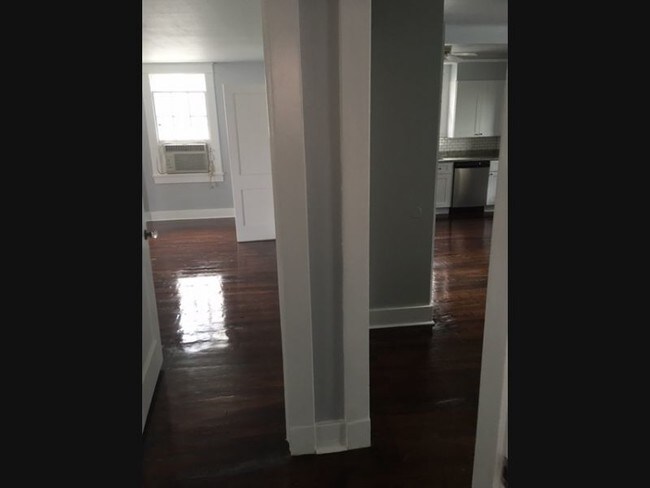 Building Photo - 3418 Bauvais St